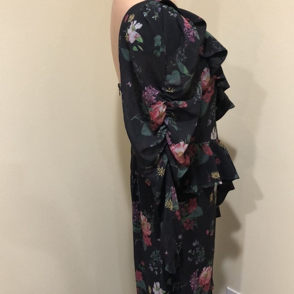 AMUR Pasqualena Midi Dress Size 10 Black Floral Ruffle Puff Sleeve One Shoulder - Picture 4 of 12
